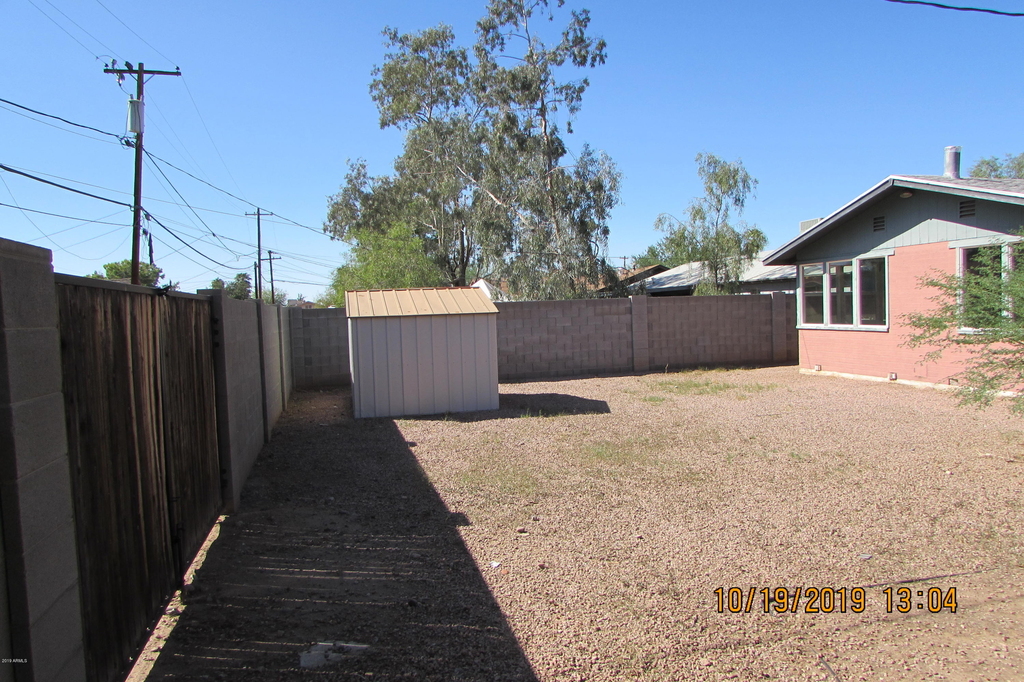 719 W 10th Street - Photo 47