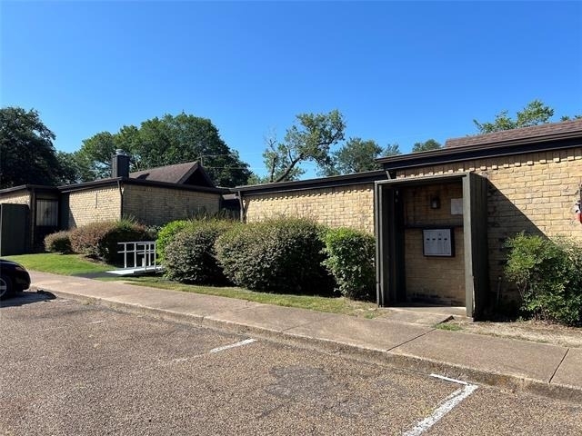 4612 Country Creek Drive - Photo 1