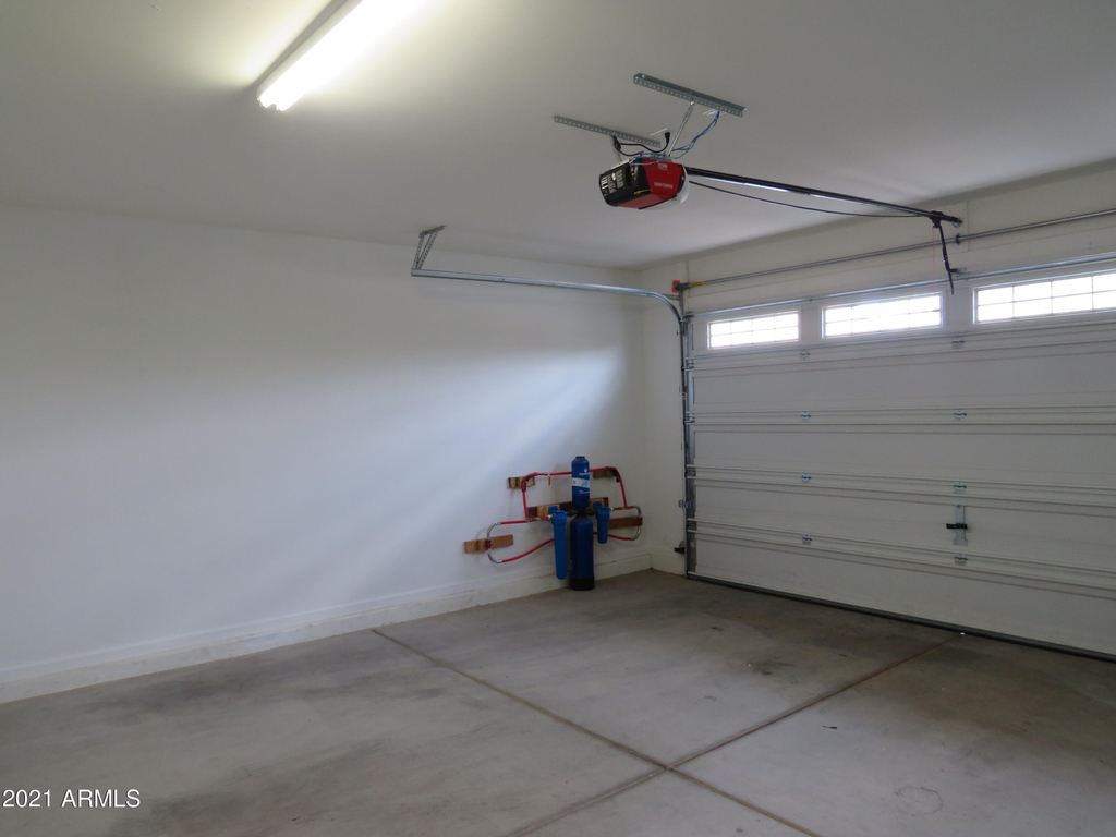 40537 W Helen Court - Photo 36