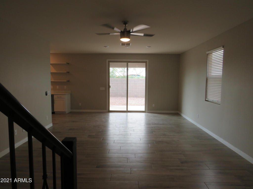 40537 W Helen Court - Photo 17