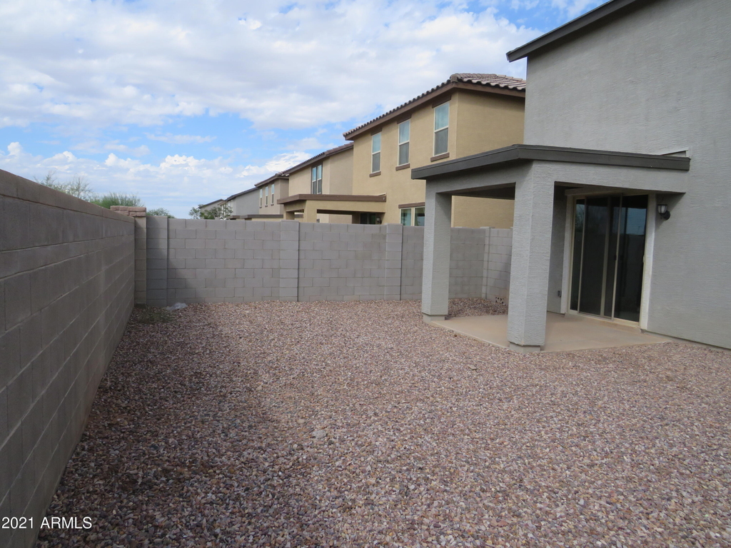 40537 W Helen Court - Photo 10