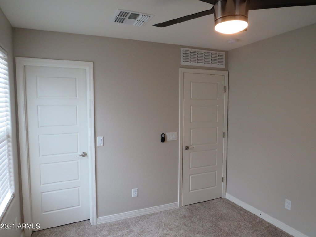 40537 W Helen Court - Photo 22