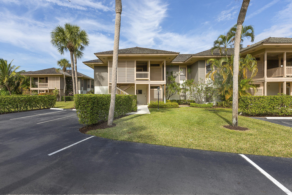 11818 Pebblewood Drive - Photo 5