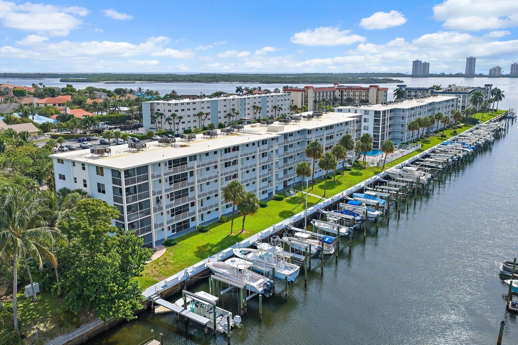 108 Paradise Harbour Boulevard - Photo 31