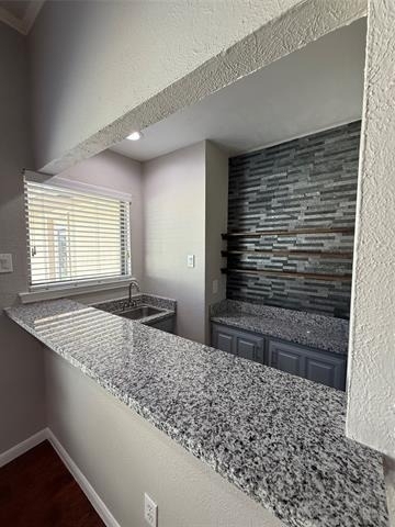 4545 Miami Drive - Photo 14