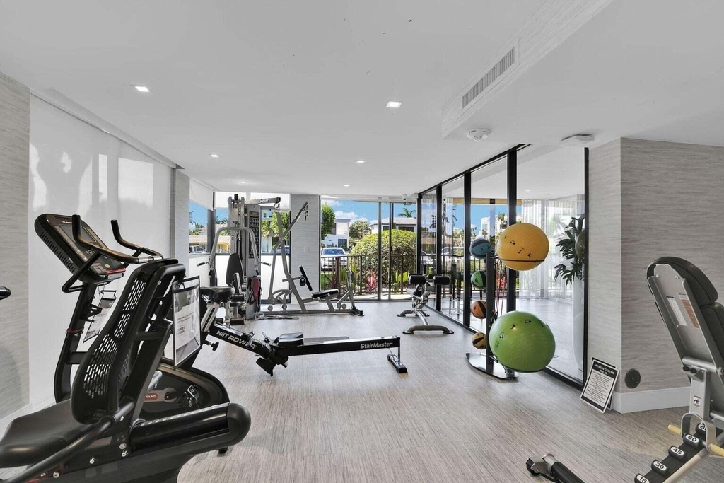 899 Jeffery Street - Photo 20