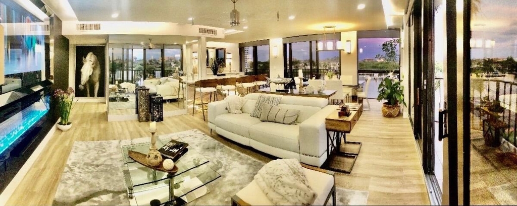 899 Jeffery Street - Photo 1