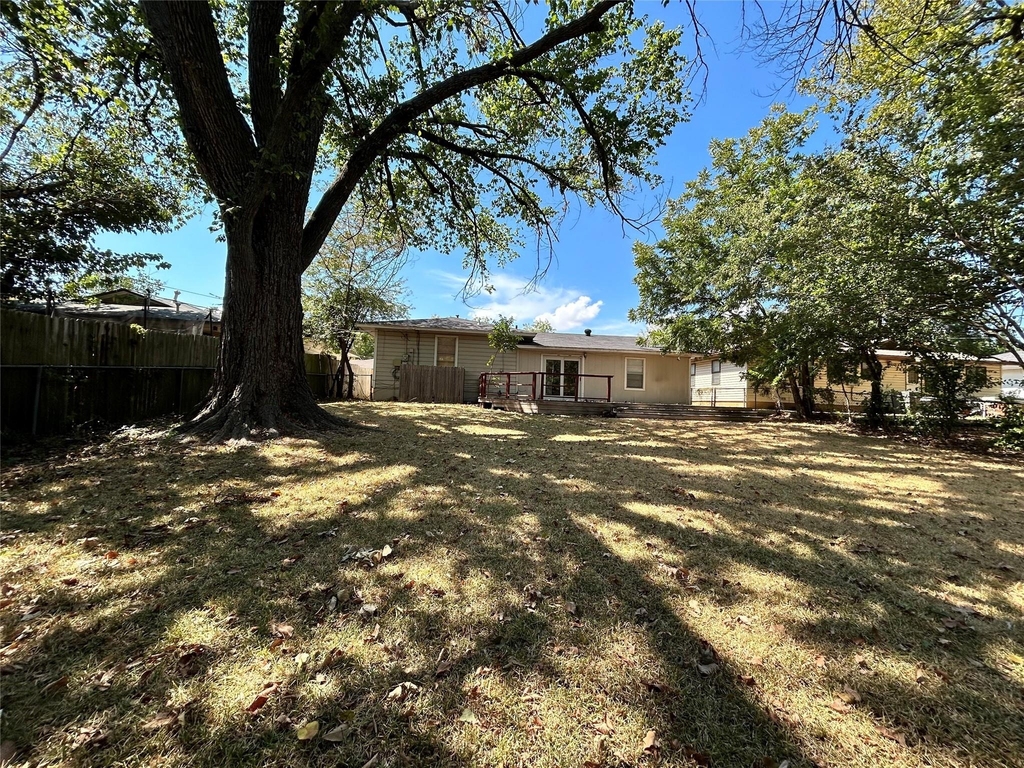 1716 Redwood Place - Photo 25