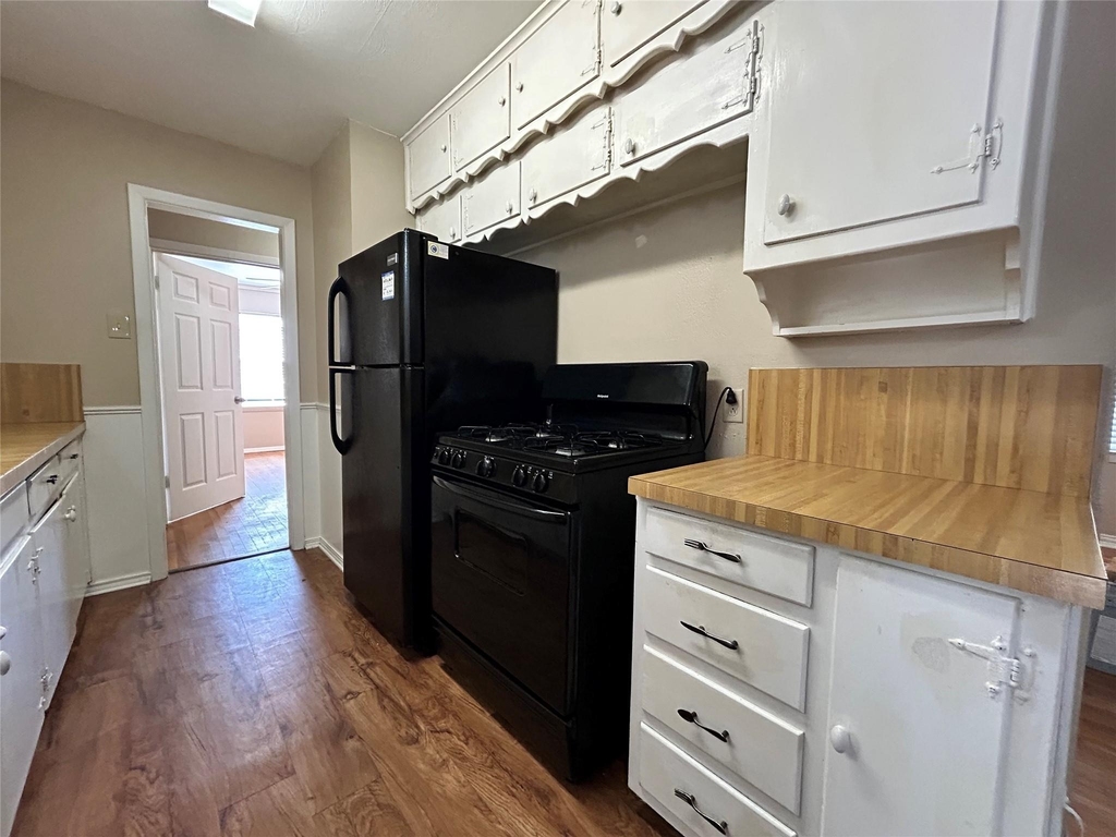 1716 Redwood Place - Photo 15