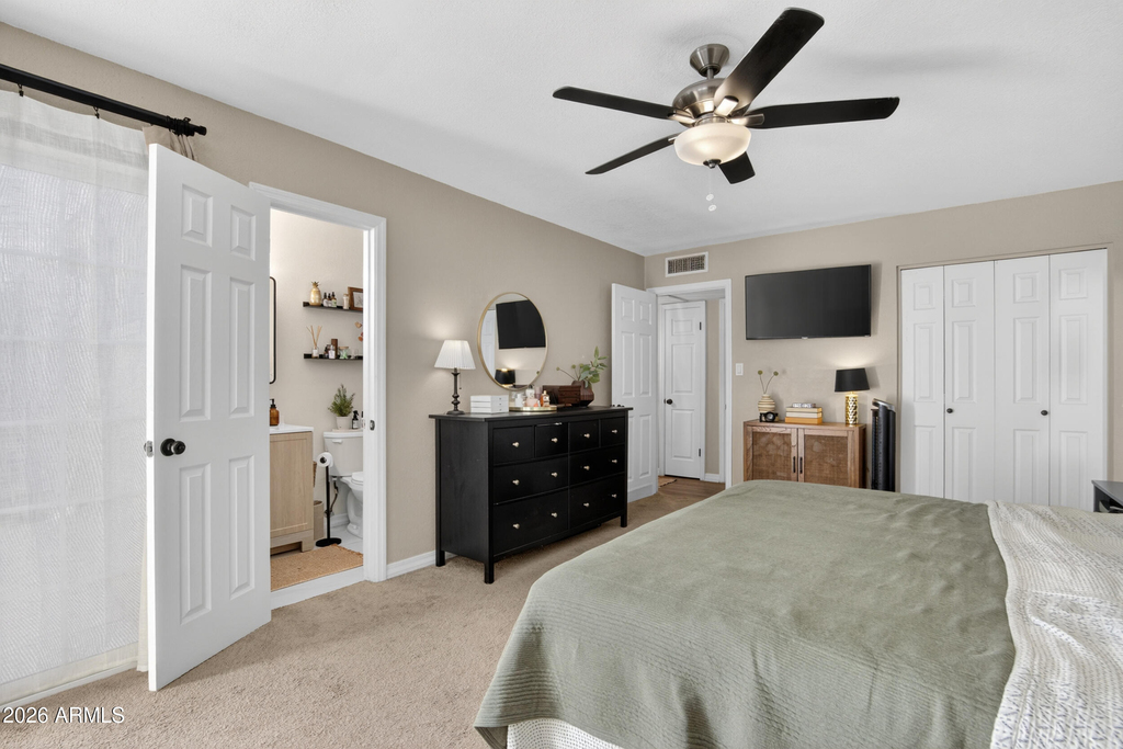 1022 W 13th Street - Photo 18