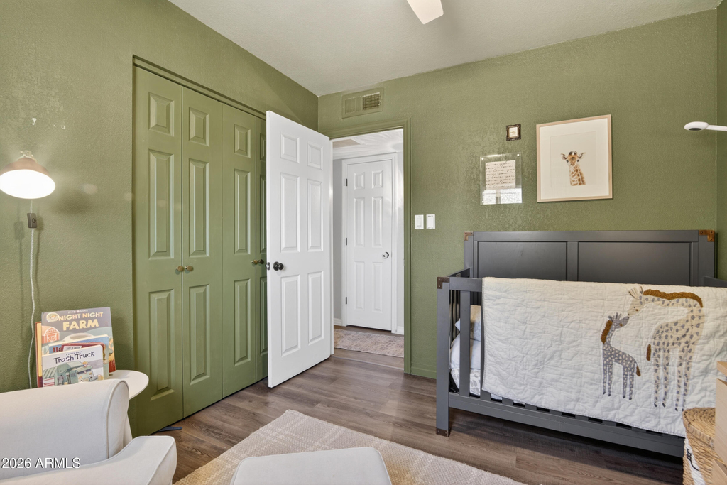 1022 W 13th Street - Photo 22