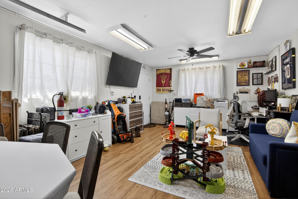 1022 W 13th Street - Photo 34