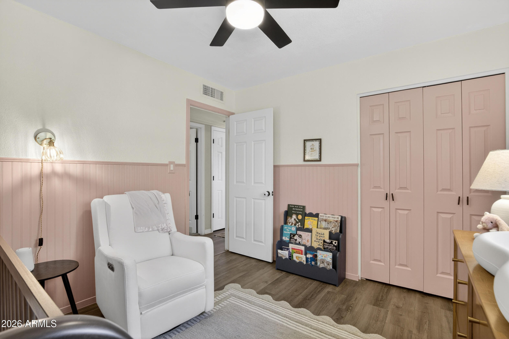 1022 W 13th Street - Photo 26