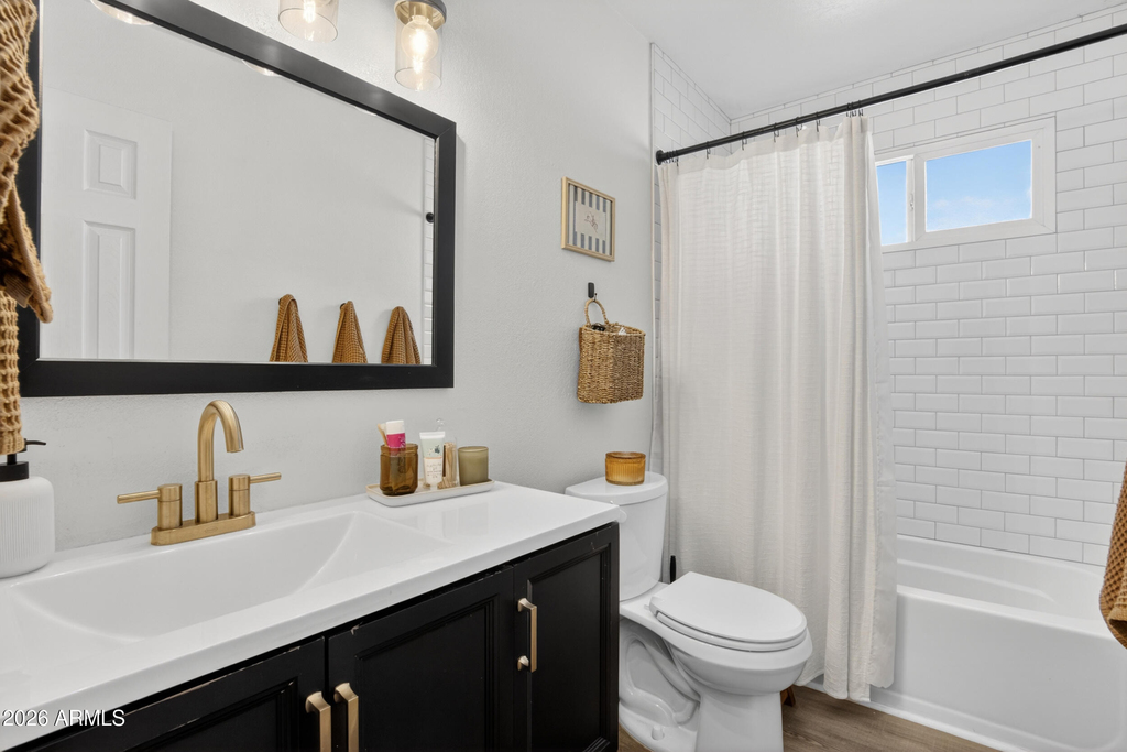 1022 W 13th Street - Photo 23