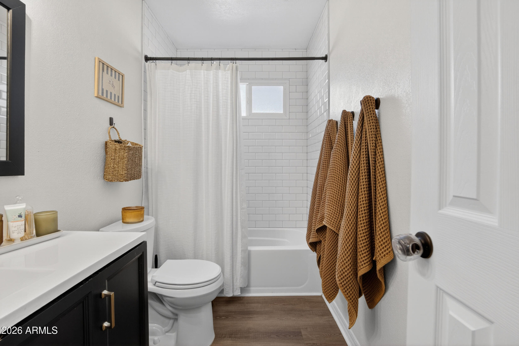 1022 W 13th Street - Photo 24
