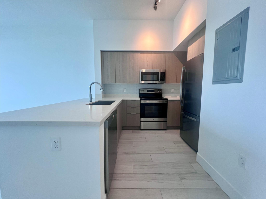 601 E Dania Beach Boulevard - Photo 1