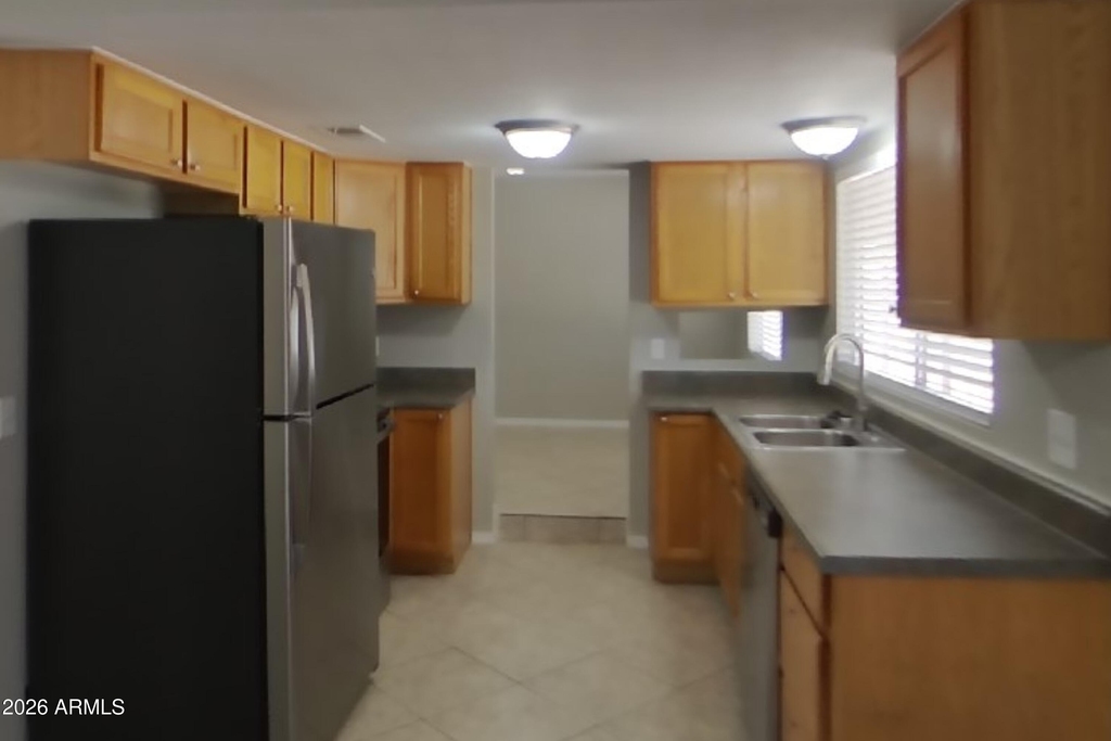 7334 W Carol Avenue - Photo 4