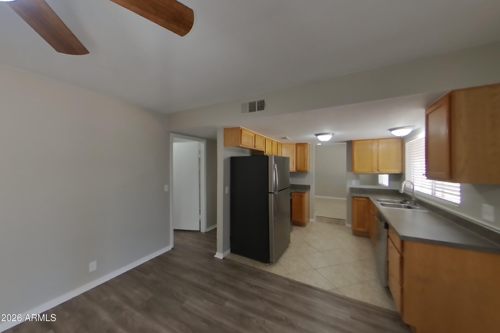 7334 W Carol Avenue - Photo 13