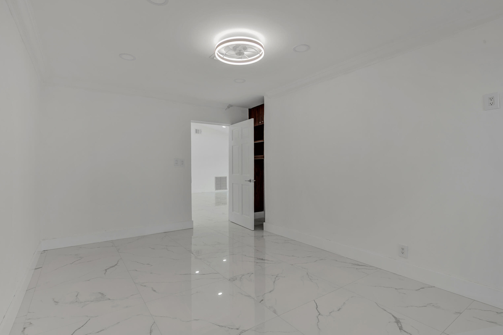 21452 Woodchuck Lane - Photo 3