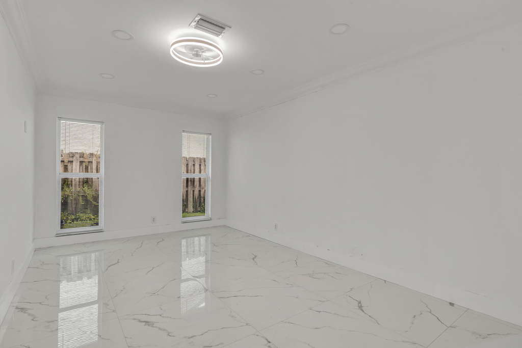 21452 Woodchuck Lane - Photo 2