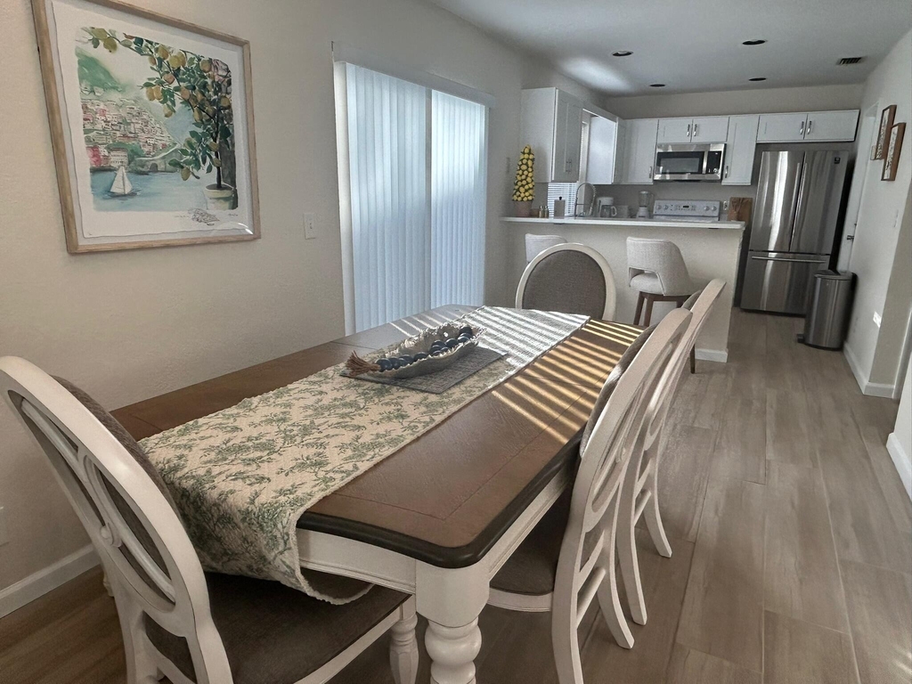 1136 Staghorn Street - Photo 3
