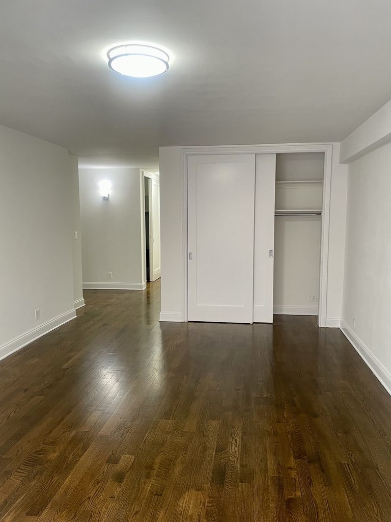 405 East 56th Street, 9L - Photo 4