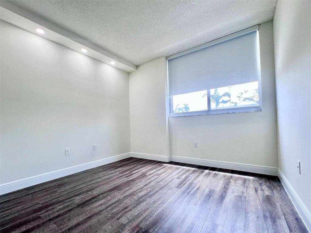 7707 Nw 7 Street - Photo 4