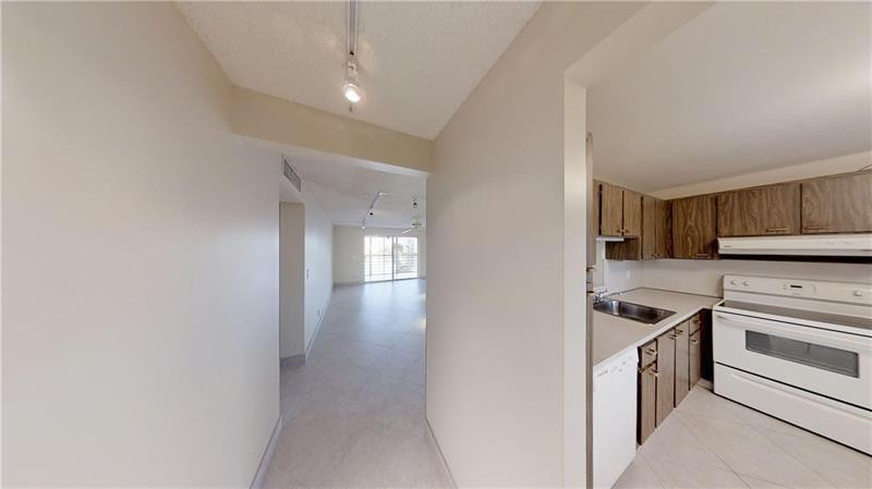 101 Se 3rd Avenue - Photo 17