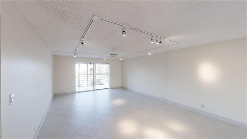 101 Se 3rd Avenue - Photo 5