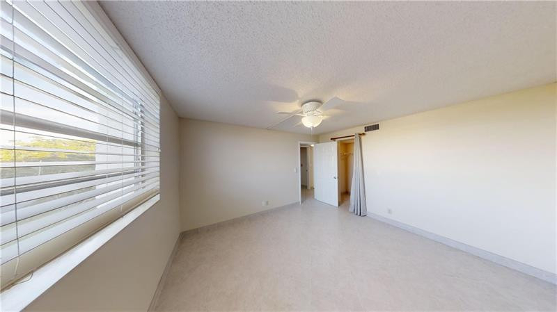 101 Se 3rd Avenue - Photo 10