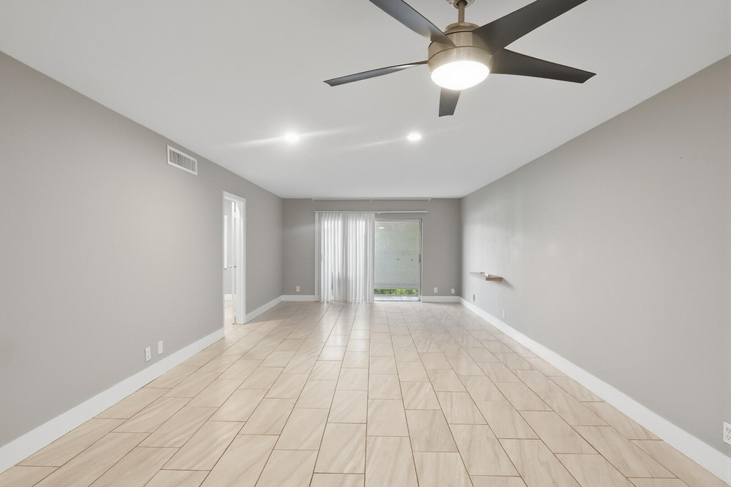 6301 N Falls Circle Drive - Photo 7