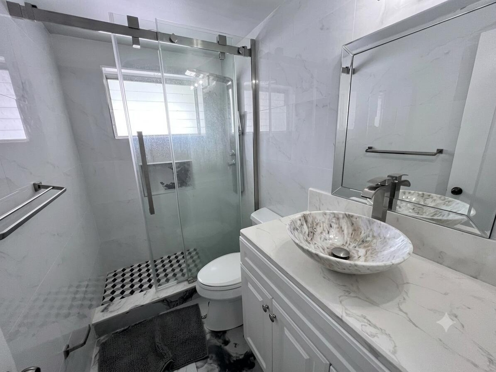 960 Crystal Lake Drive - Photo 4