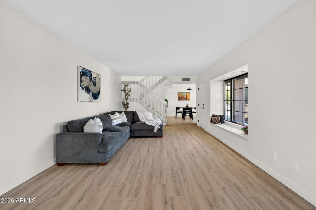 7220 E Mary Sharon Drive - Photo 7