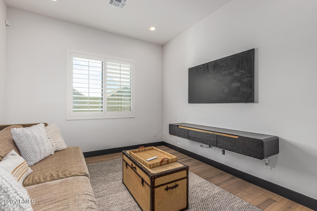 712 E Buist Avenue - Photo 37