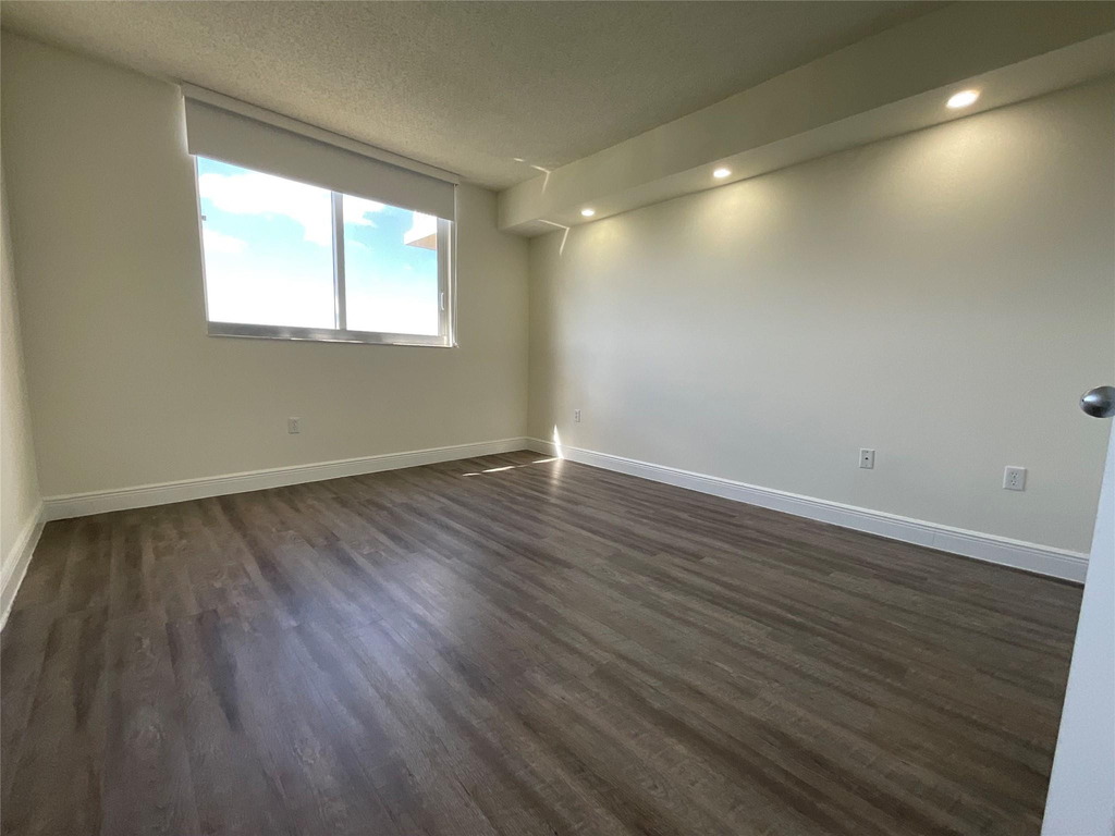 7707 Nw 7 Street - Photo 5
