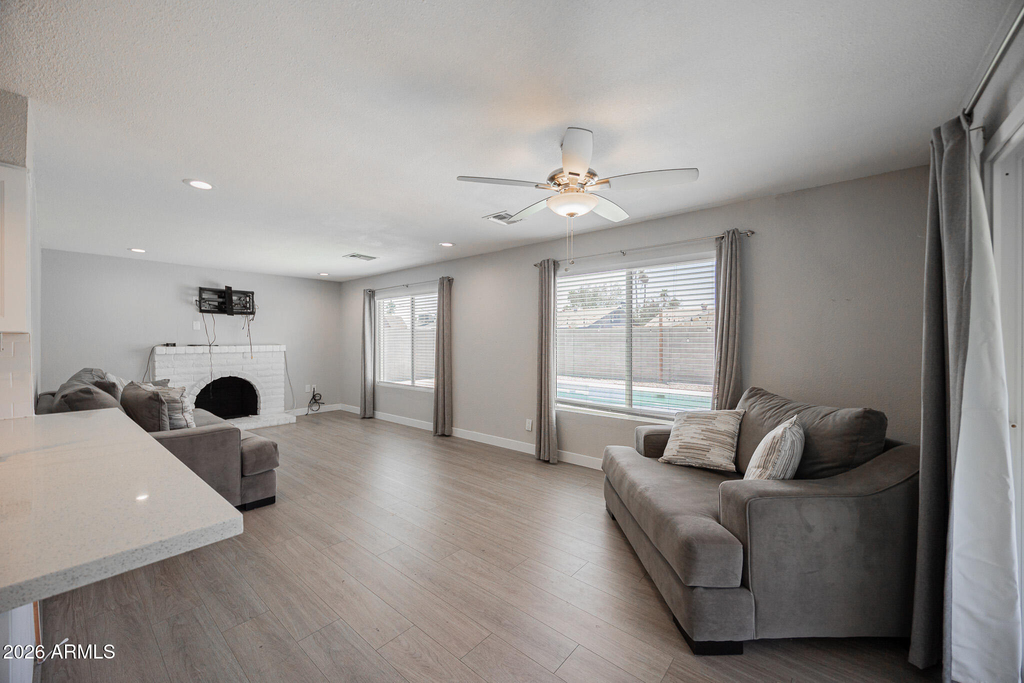 3715 E Sweetwater Avenue - Photo 3