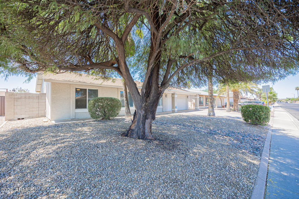 3715 E Sweetwater Avenue - Photo 2