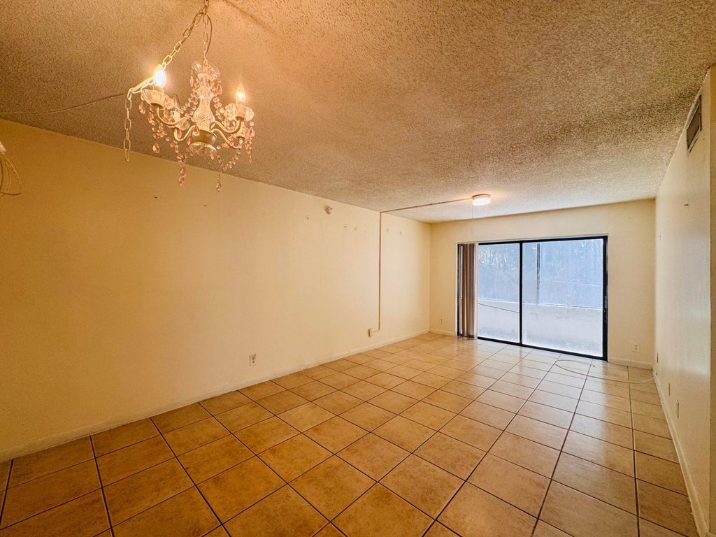 1900 N Congress Avenue - Photo 4