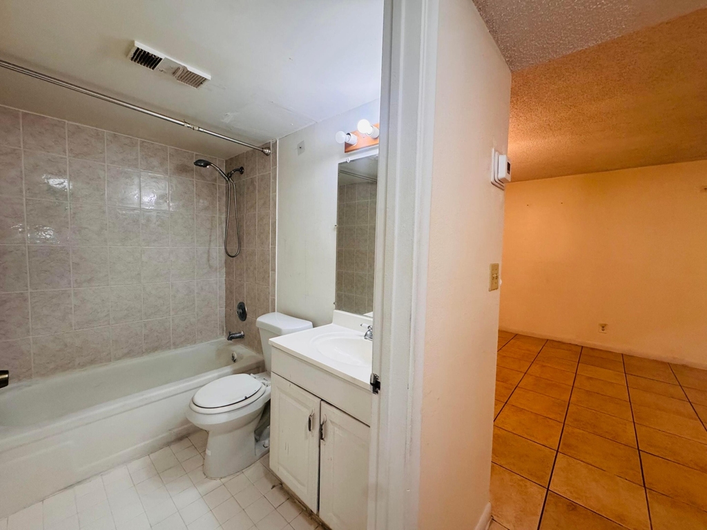 1900 N Congress Avenue - Photo 42