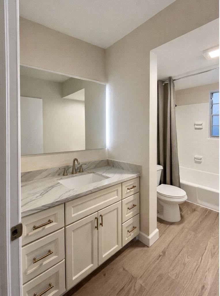 311 E Ocean Avenue - Photo 9