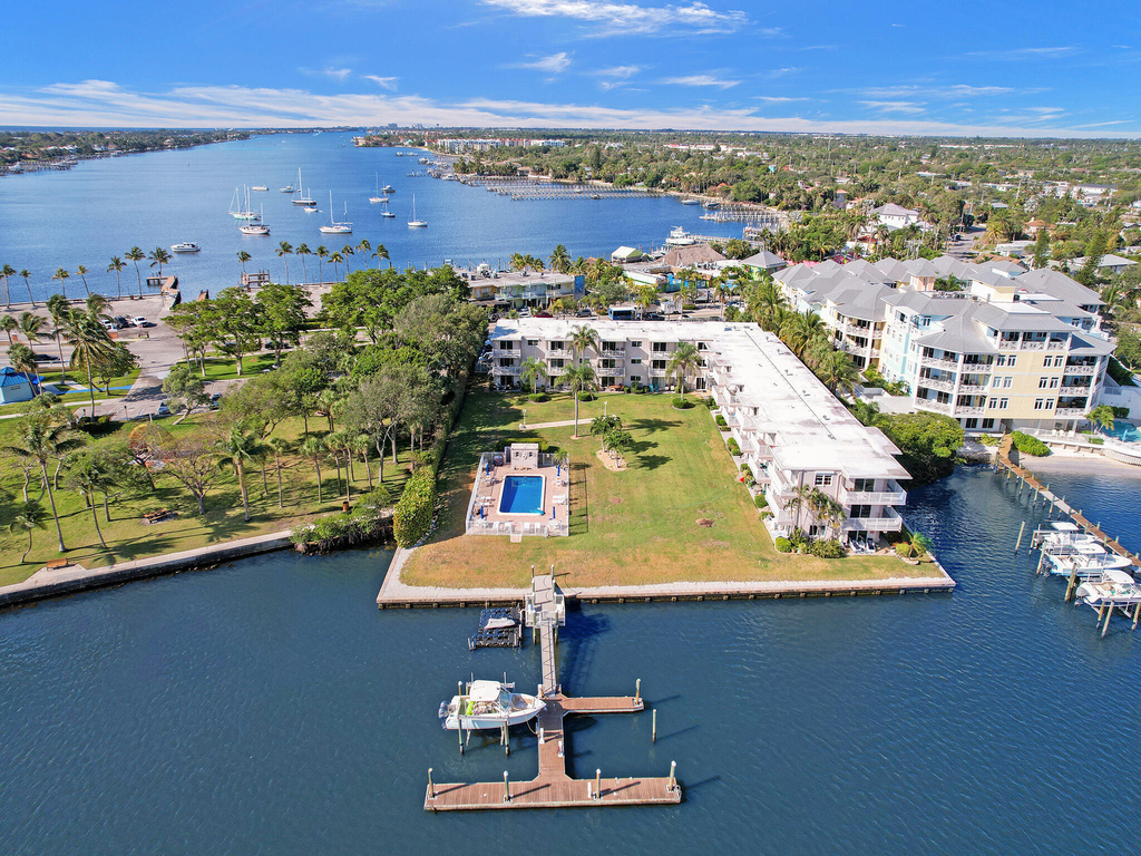 311 E Ocean Avenue - Photo 21