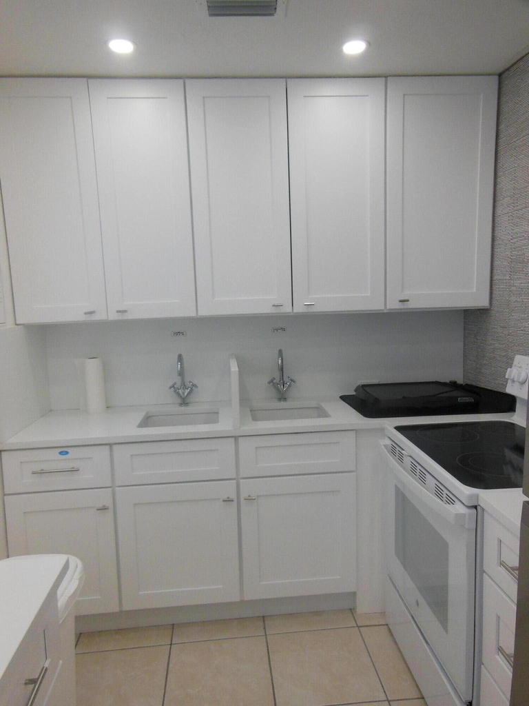 156 Andover F - Photo 3