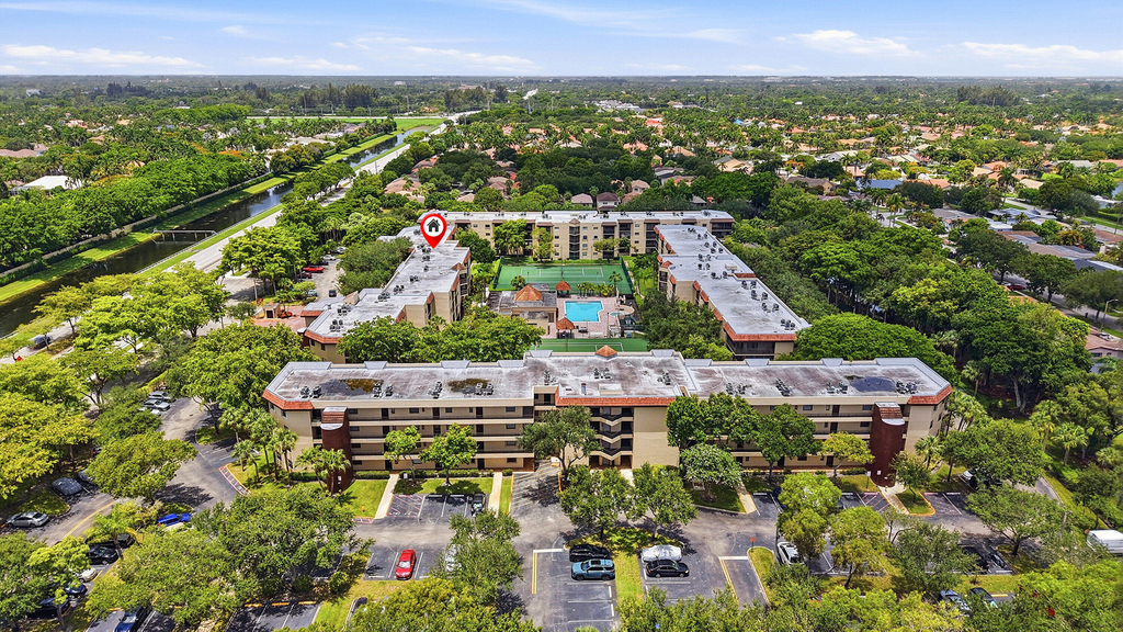 10401 W Broward Boulevard - Photo 45