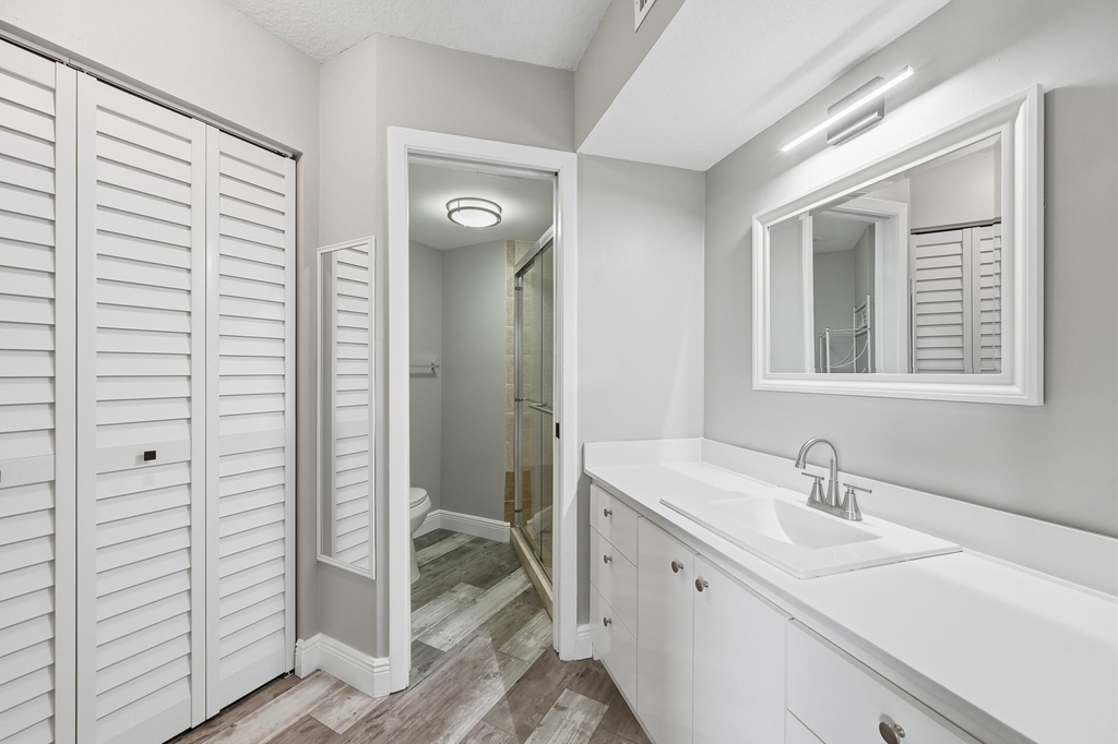 10401 W Broward Boulevard - Photo 13