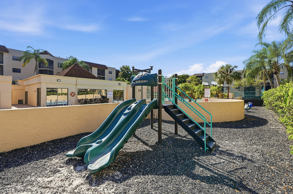 10401 W Broward Boulevard - Photo 34