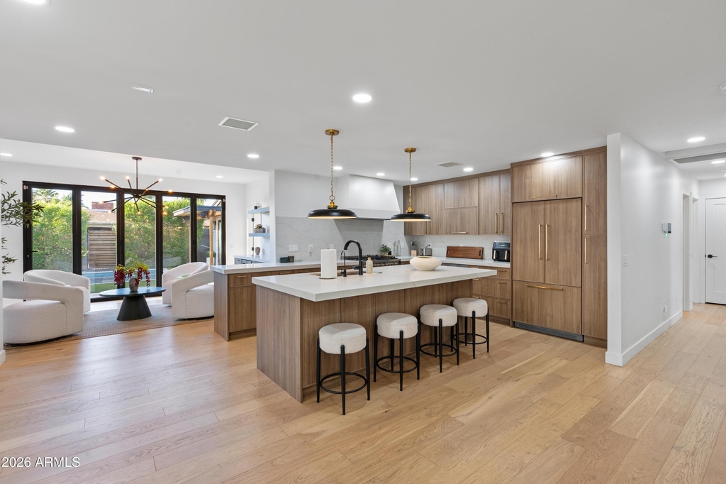 8614 E Highland Avenue - Photo 15