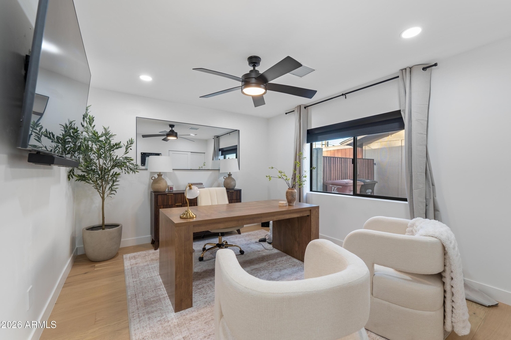 8614 E Highland Avenue - Photo 35