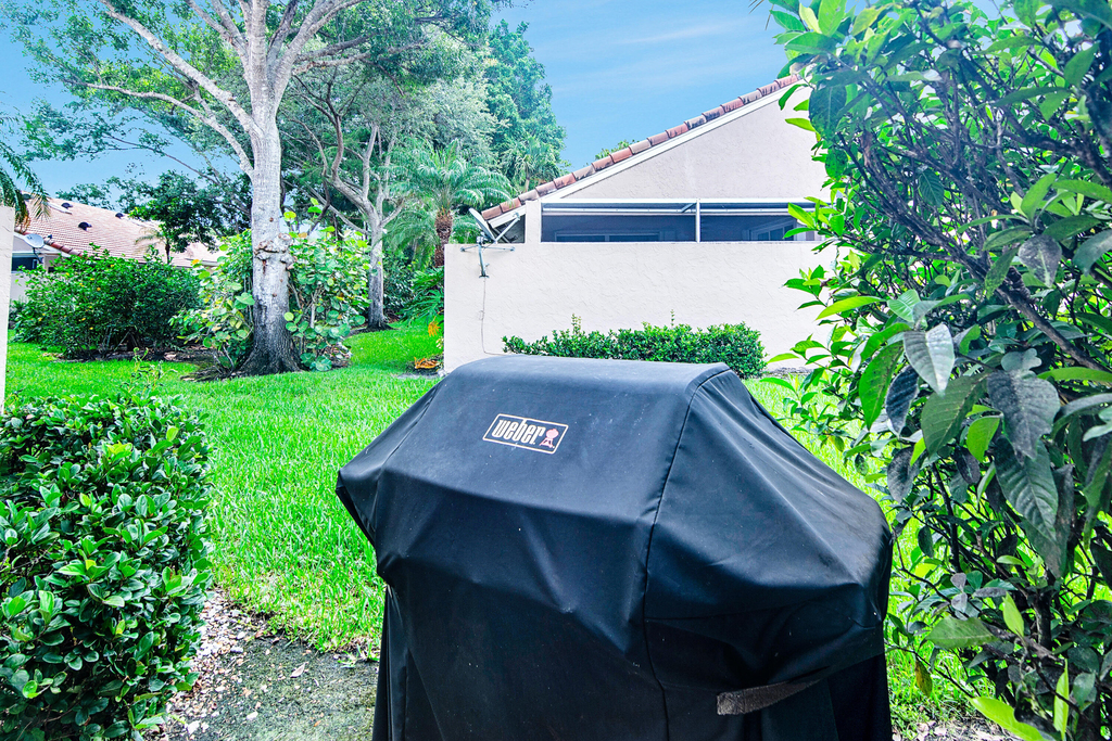 2102 Mahogany Place - Photo 24