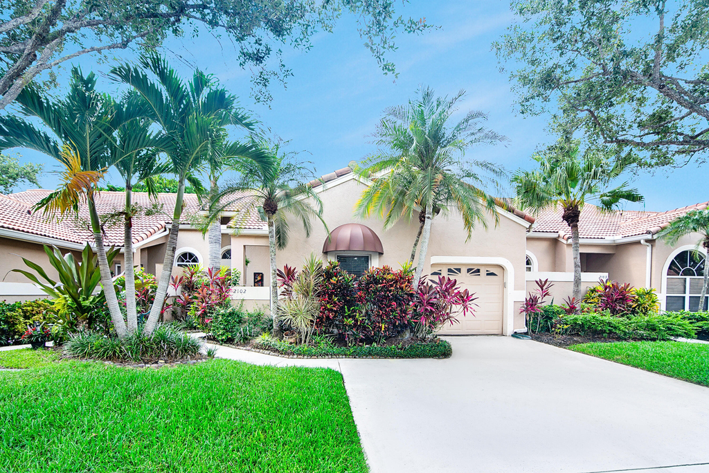 2102 Mahogany Place - Photo 0