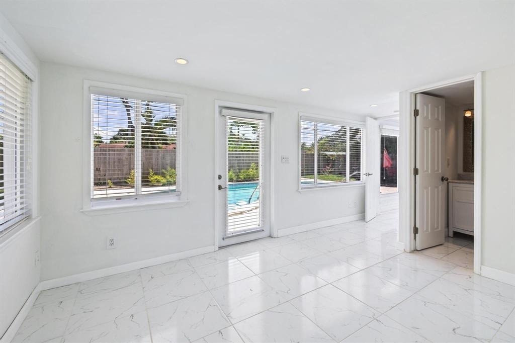 2440 Sw 16th Street - Photo 28